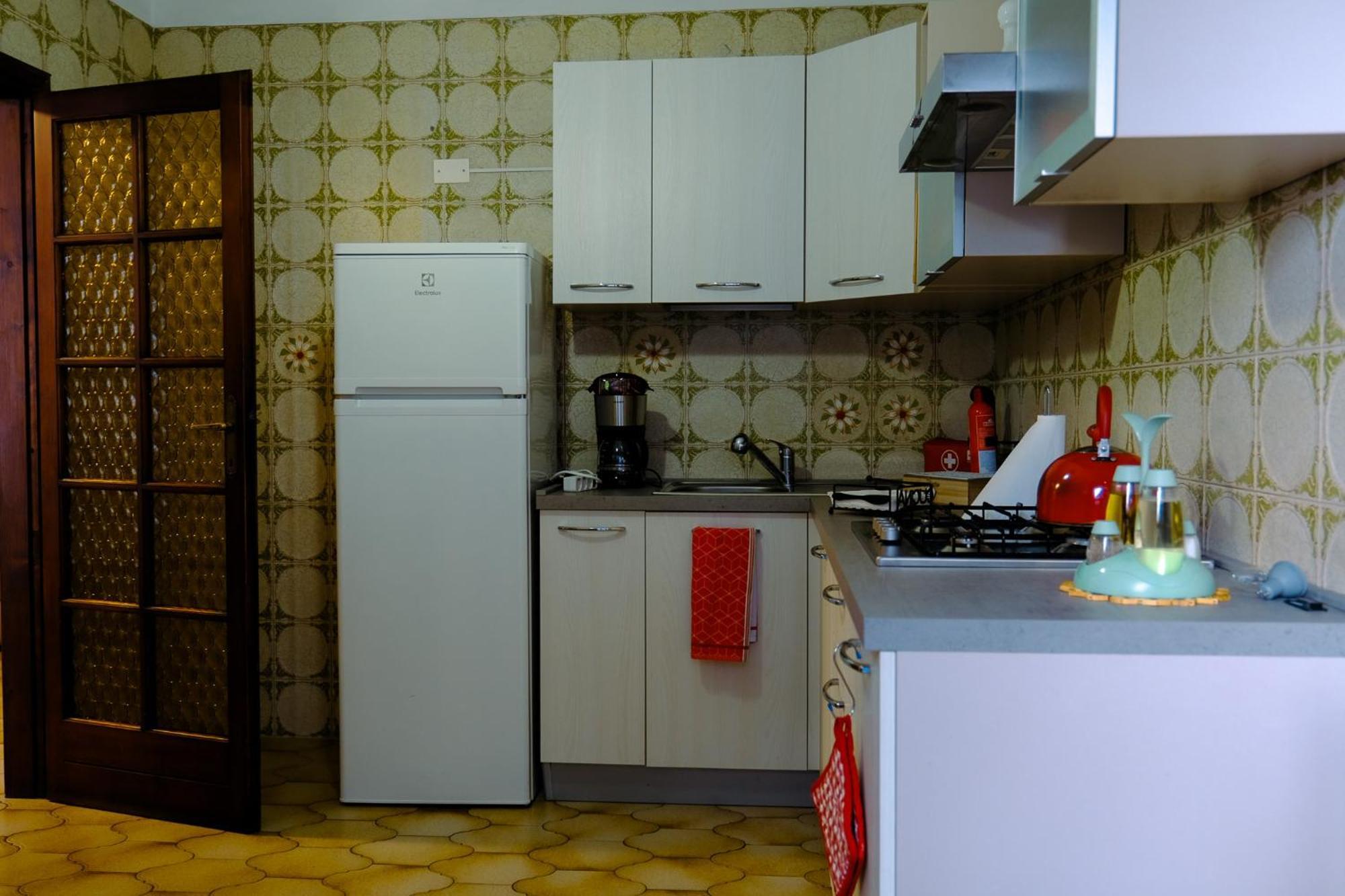 La Casa Dei Perci Apartment วาเรนนา ภายนอก รูปภาพ